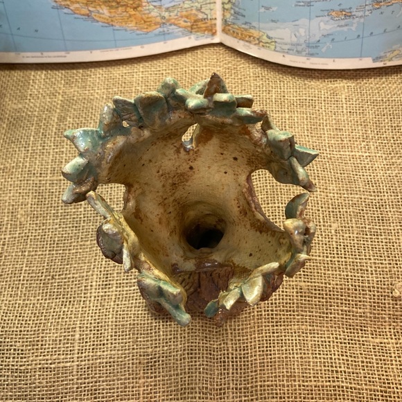 Fox Pass Pottery Hollow Tree Sculpture signed B Larkin 2001 - Picture 5 of 7